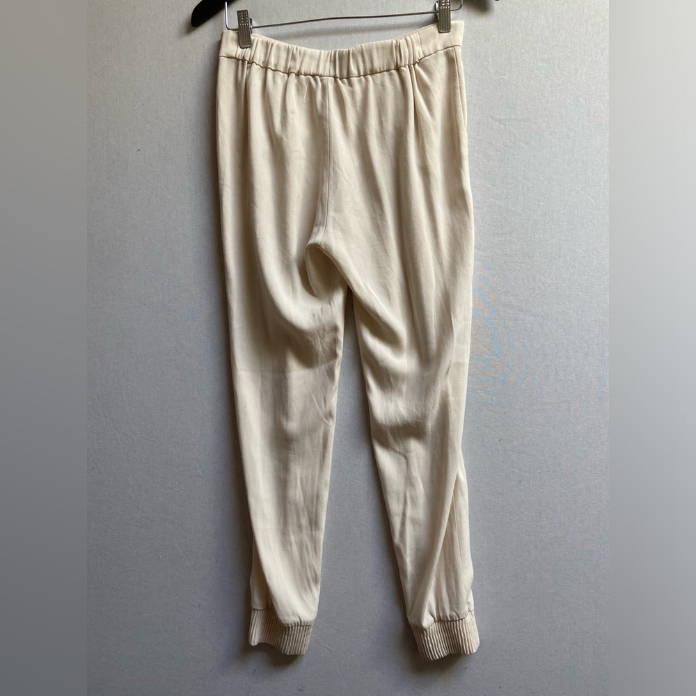 Babaton Aritzia cream color jogger trousers Sz 4